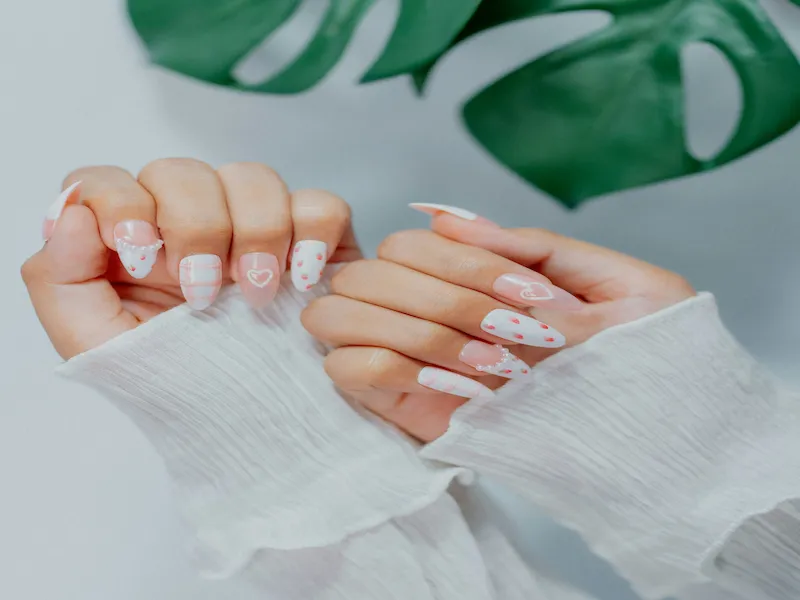Cream blossom nail art set