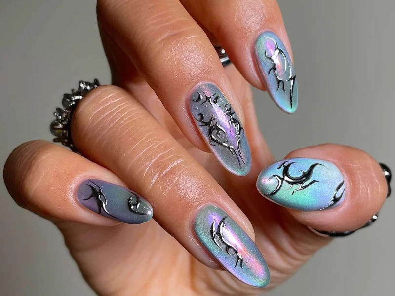 Gold chrome mirror nails