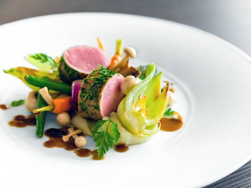 Tuna tataki with ponzu and daikon
