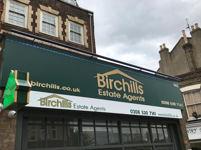 Signs and printing installation by Crewative — project 12